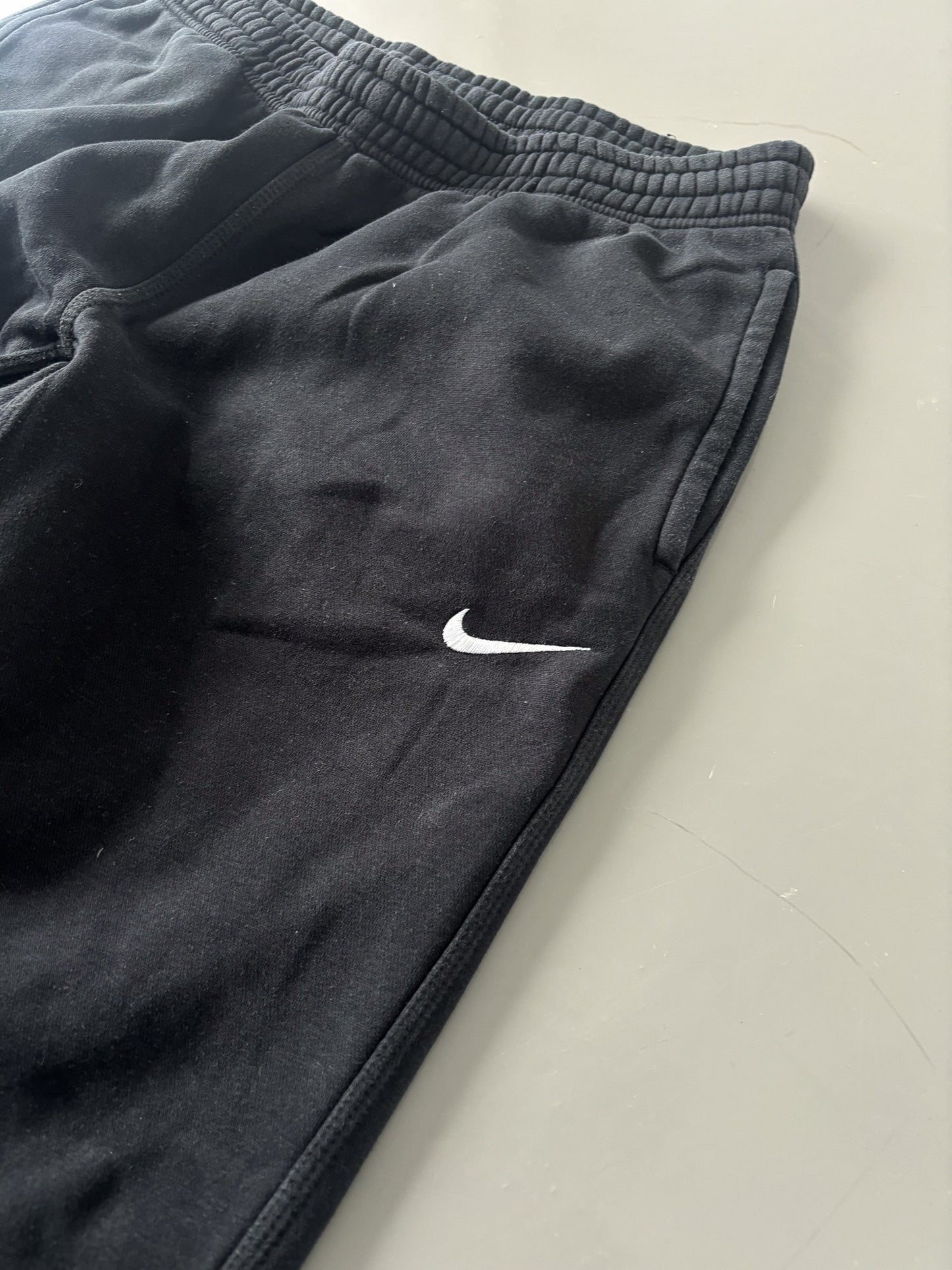 Nike Vintage Trackpants | L
