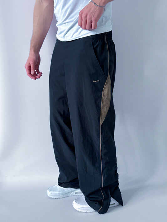 Nike Vintage Trackpants | L