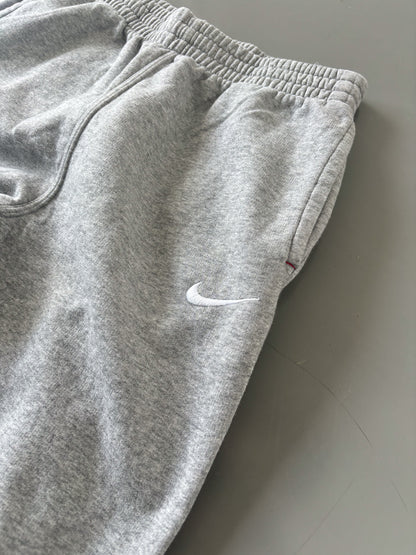 Nike Vintage Sweatpants | XS
