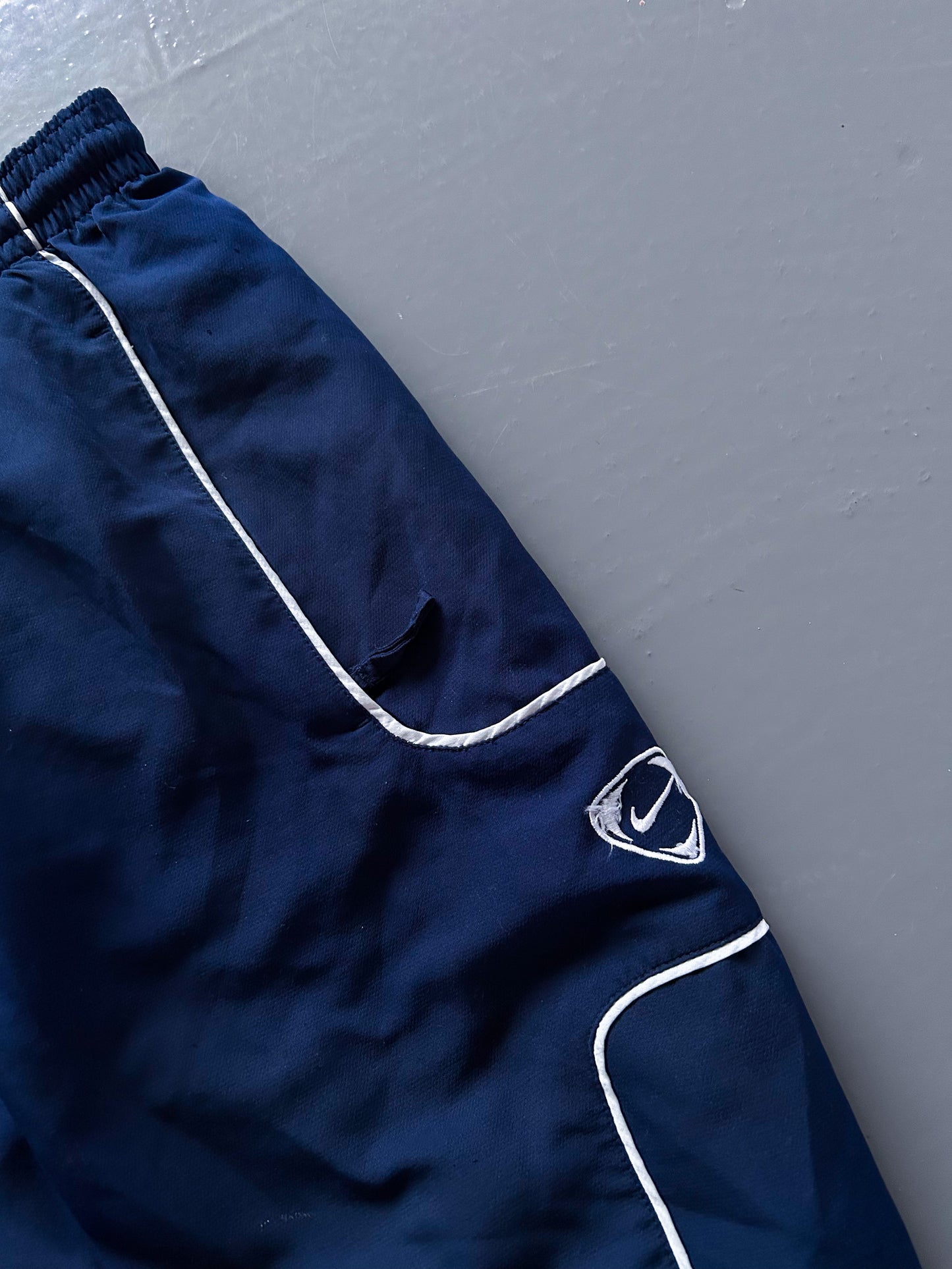 Nike Vintage Trackpants | L