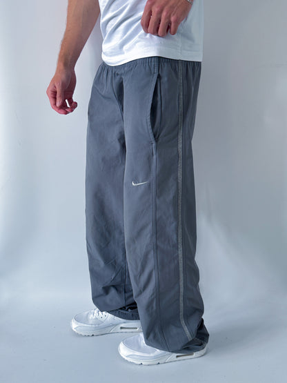 Nike Vintage Trackpants | L