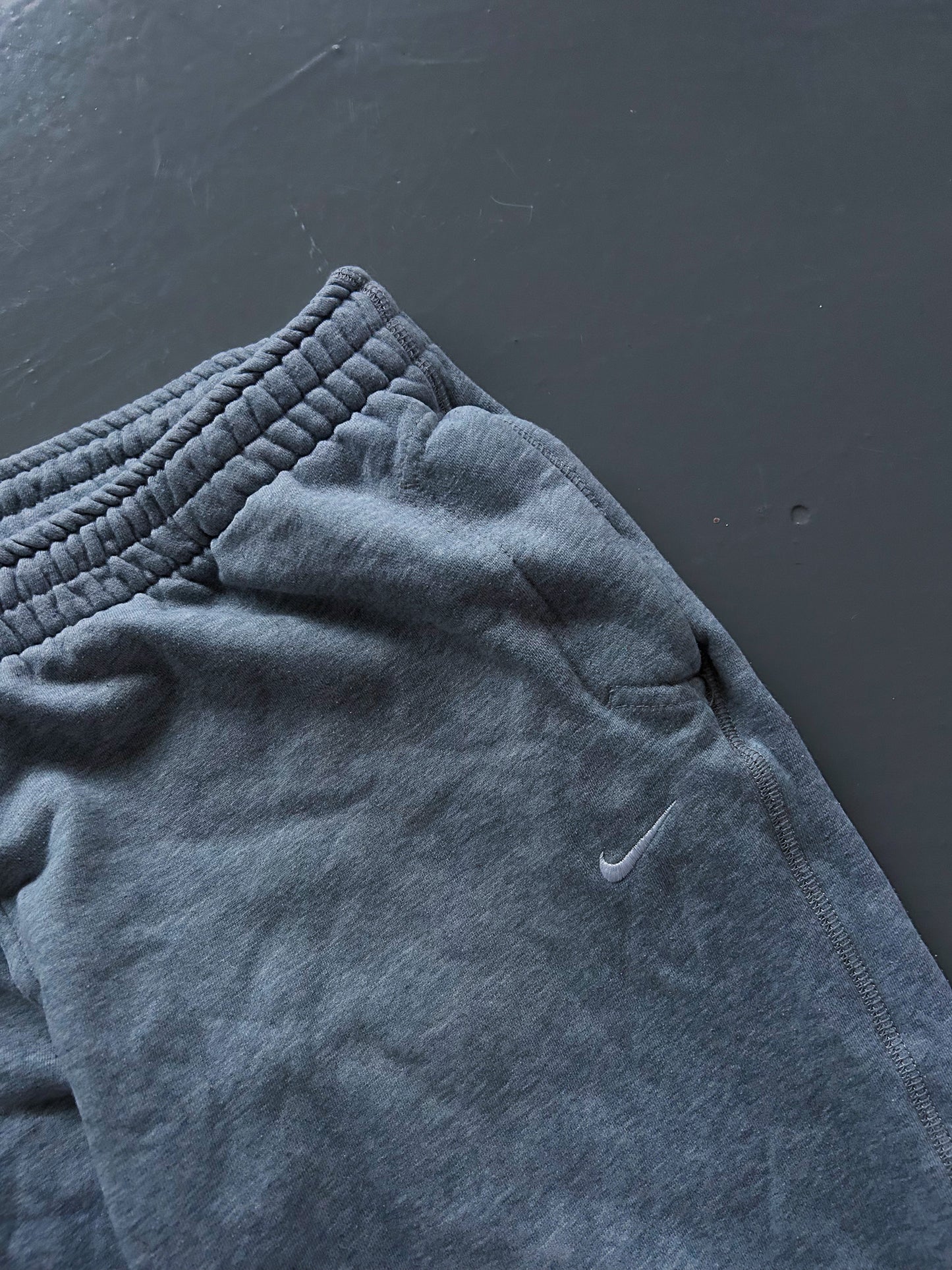 Nike Vintage Sweatpants| L
