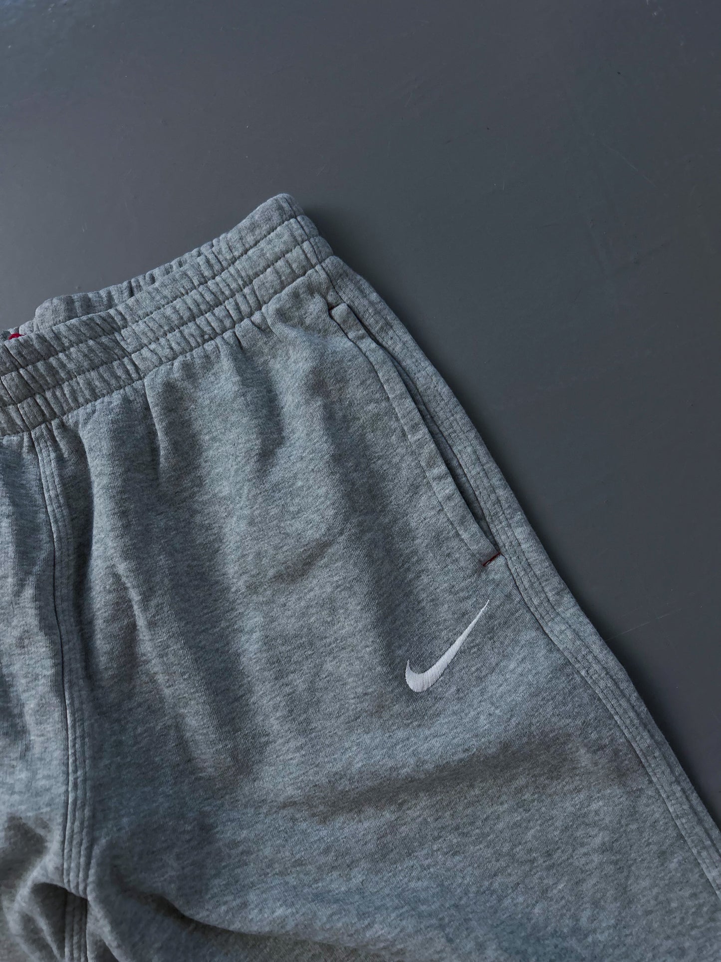 Nike Vintage Trackpants | XS