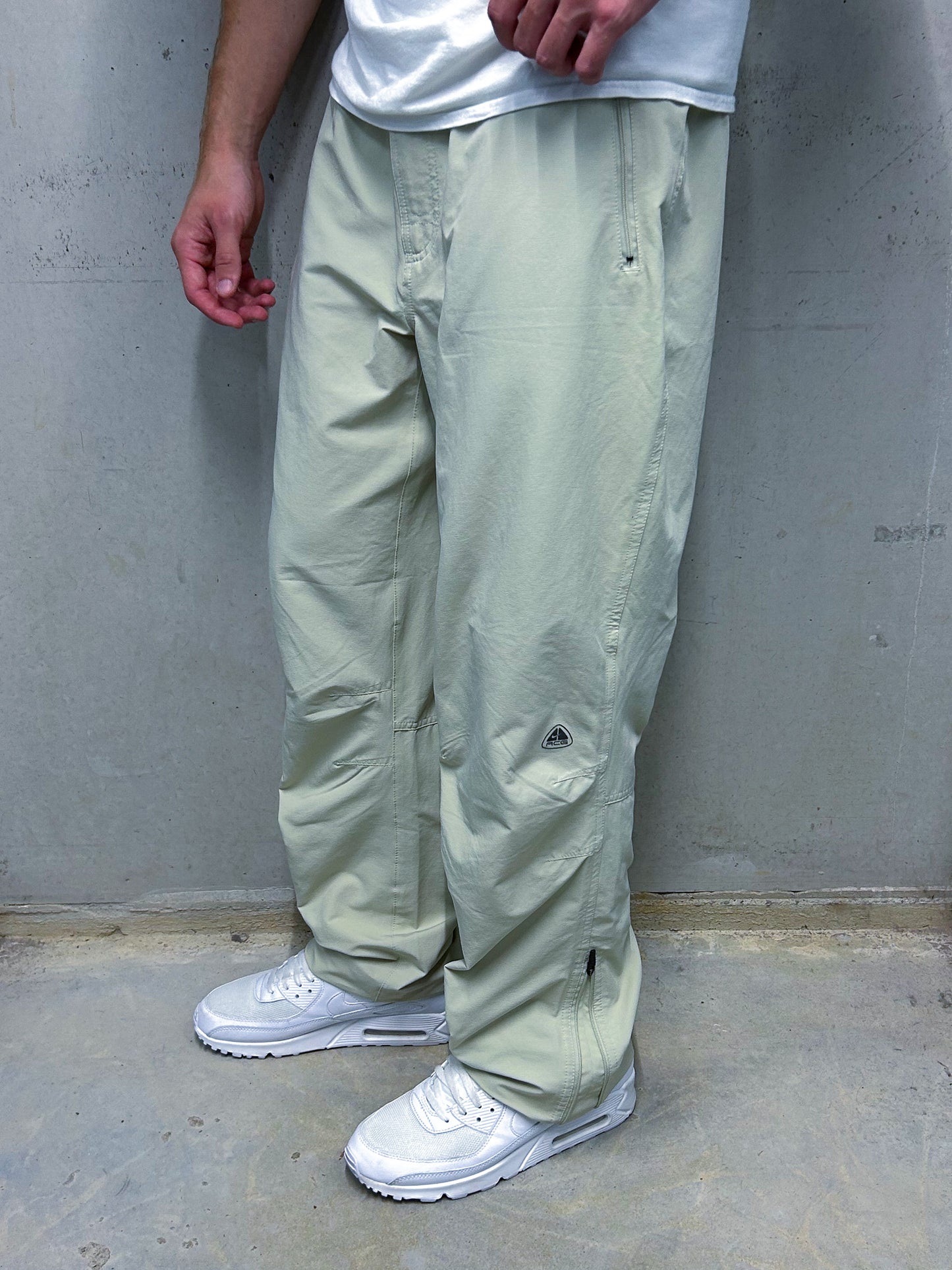 Nike ACG Vintage *PREMIUM* Trackpants | L