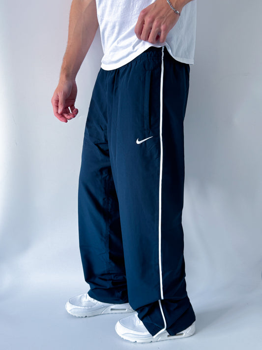 Nike Vintage Trackpants | L