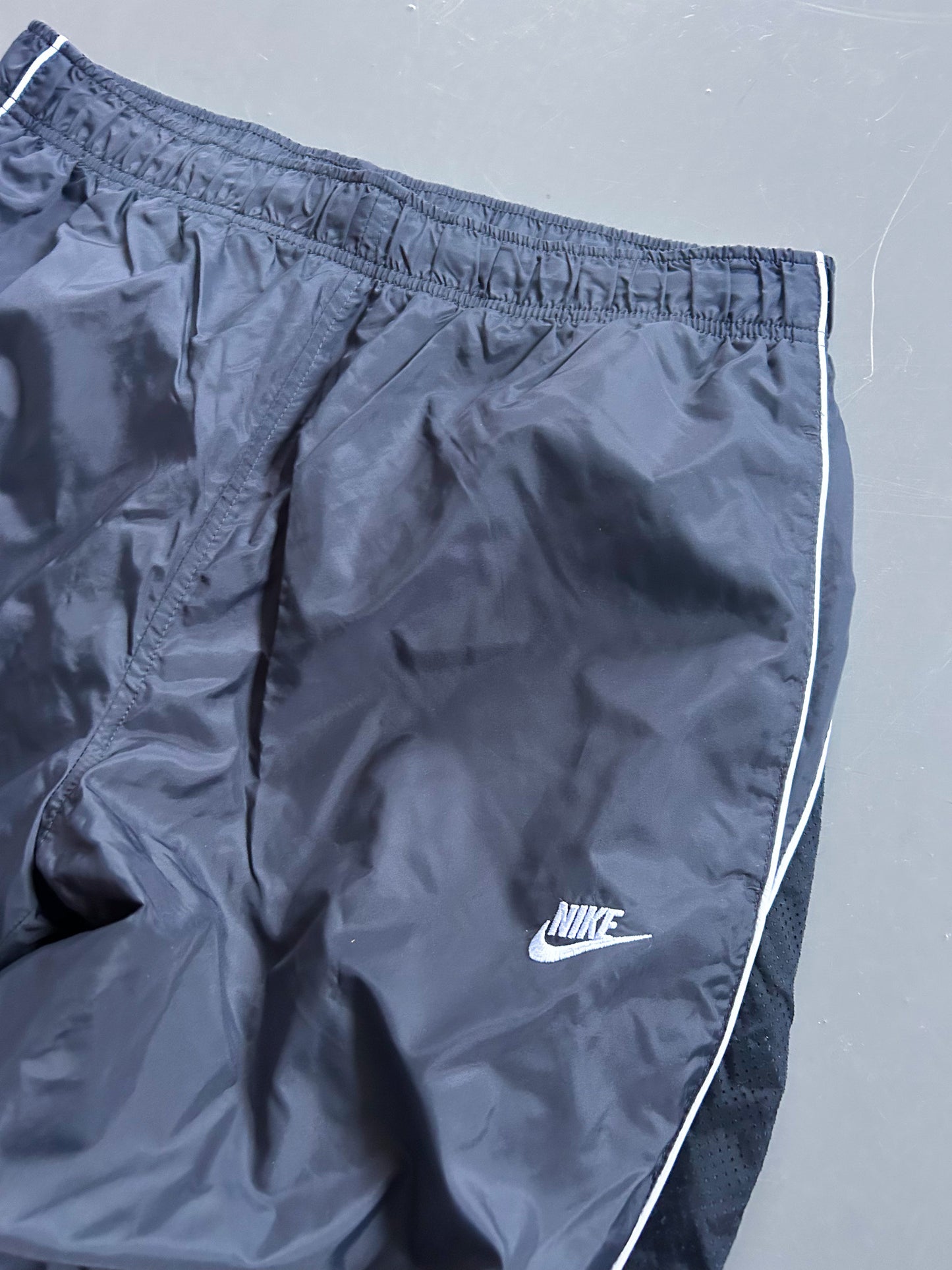 Nike Vintage *PREMIUM* Trackpants | M