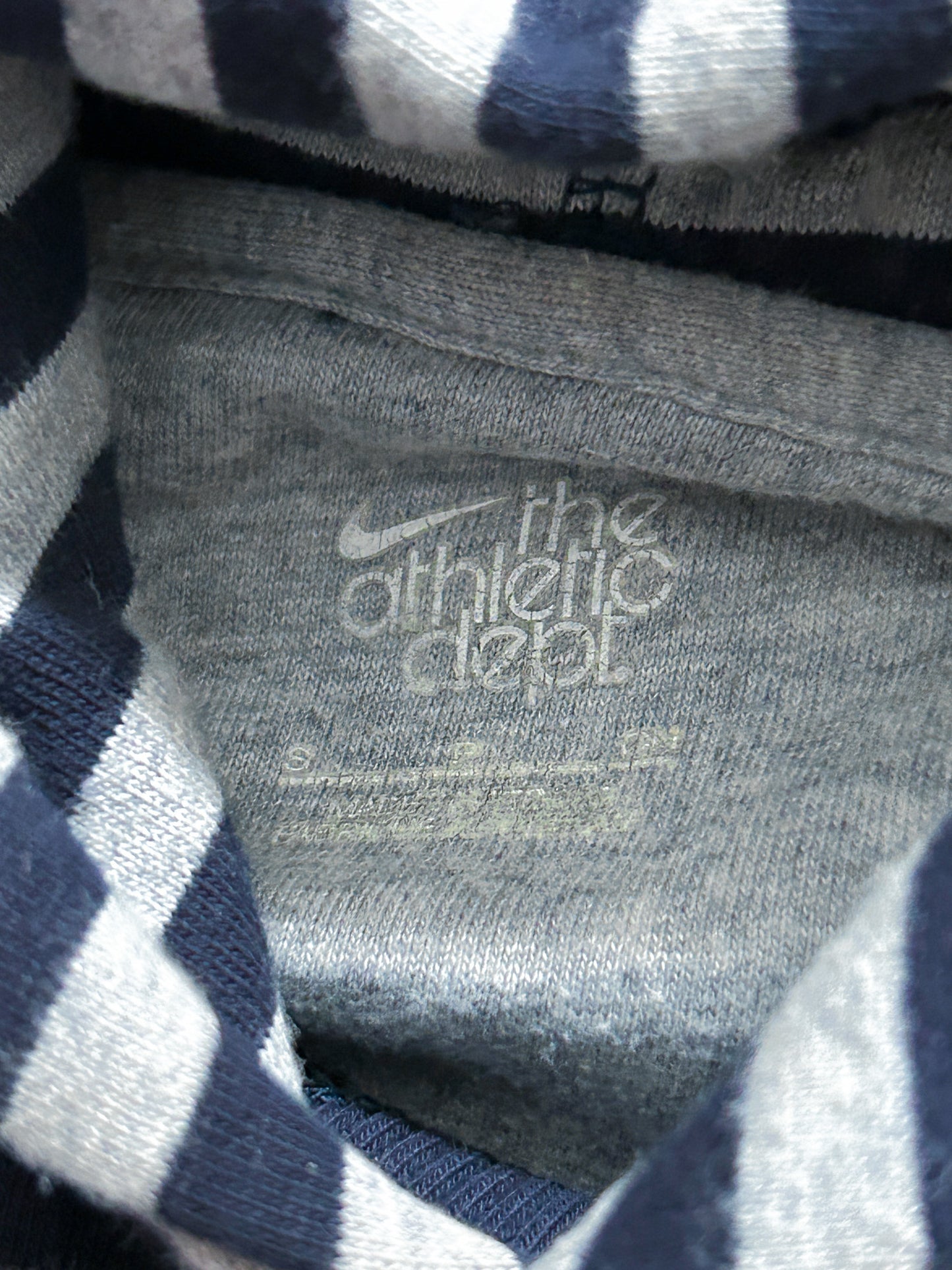 Nike Vintage Pullover | S
