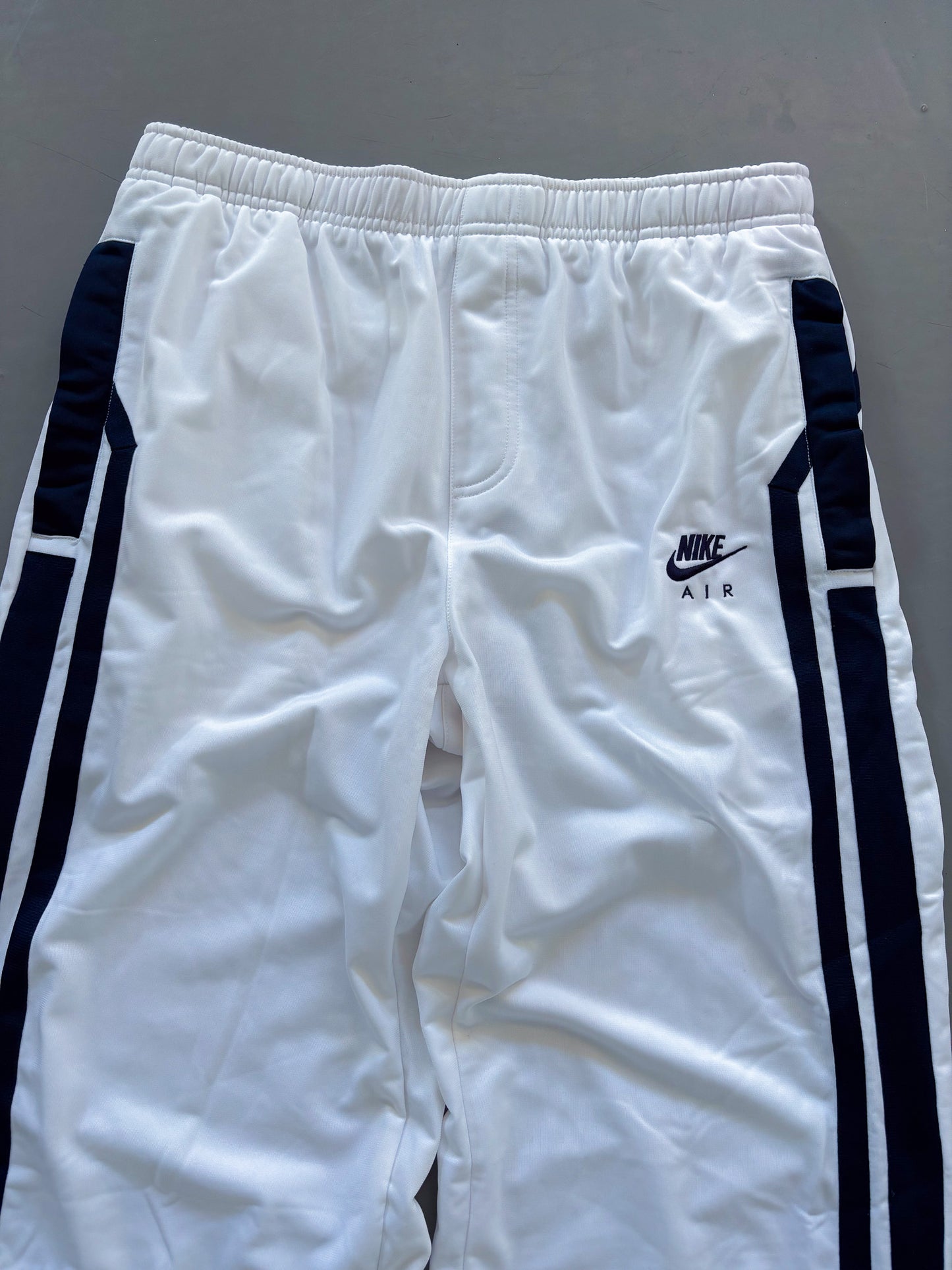Nike Air Vintage Trackpants | M