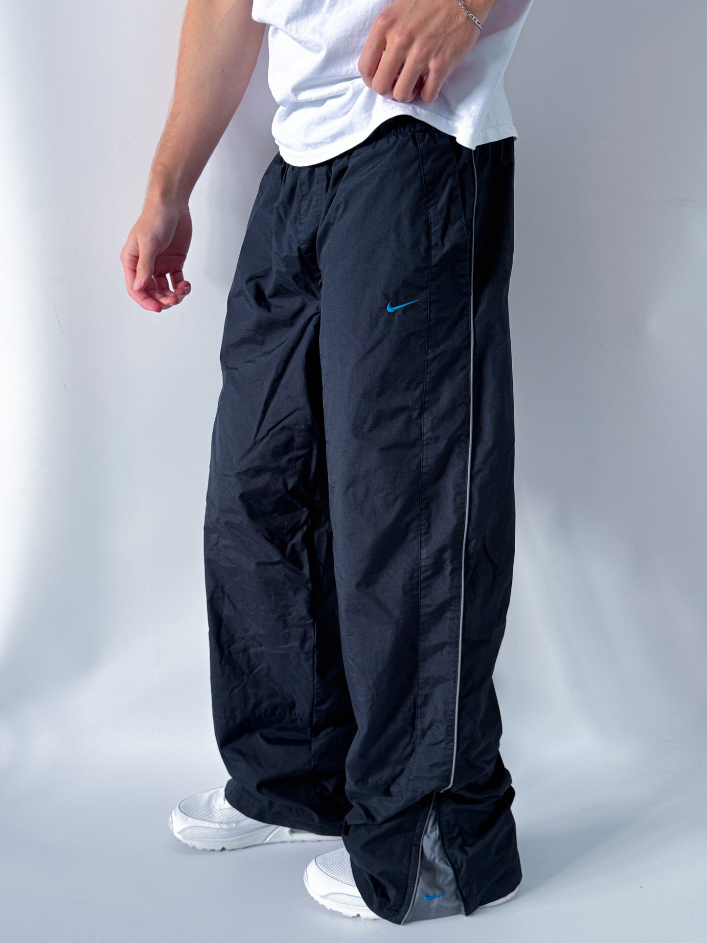 Nike Vintage Trackpants | L