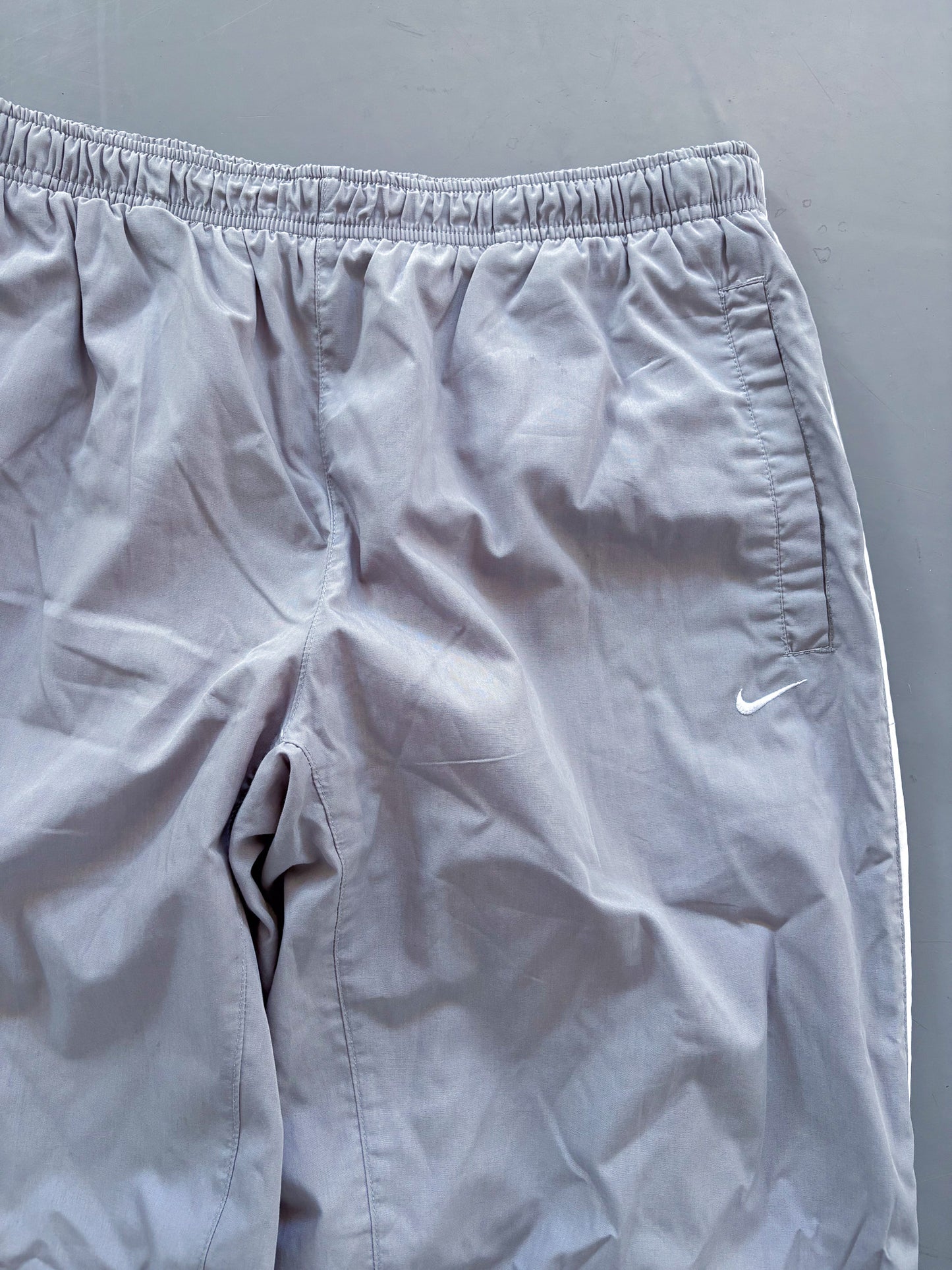 Nike Vintage Trackpants | L