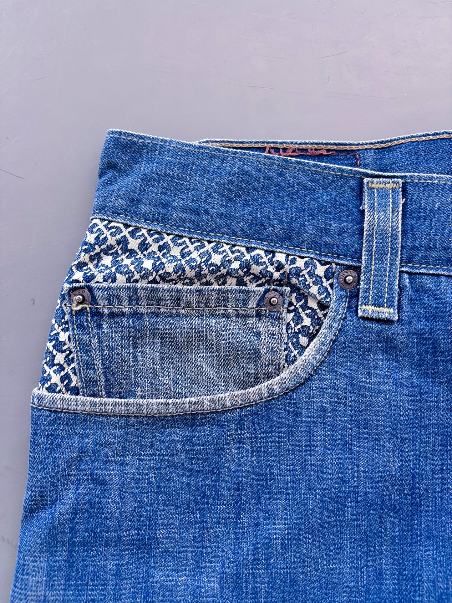 Levis Vintage *Anniversary Edition* Jeans | XL
