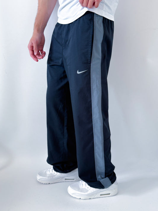 Nike Vintage Trackpants | M