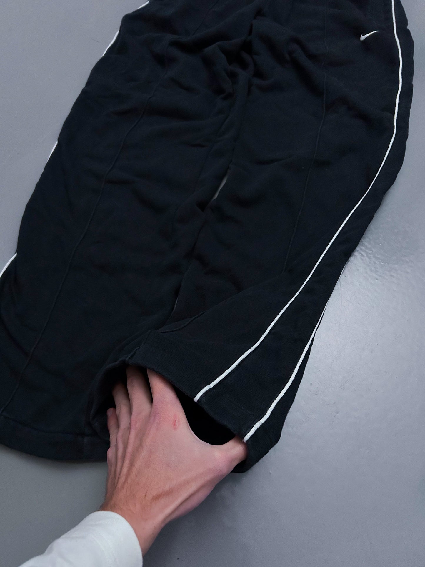 Nike Vintage Open Leg Sweatpants | L