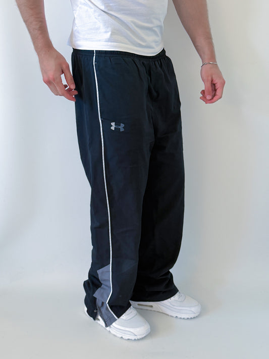Under Armour Vintage Trackpants | M