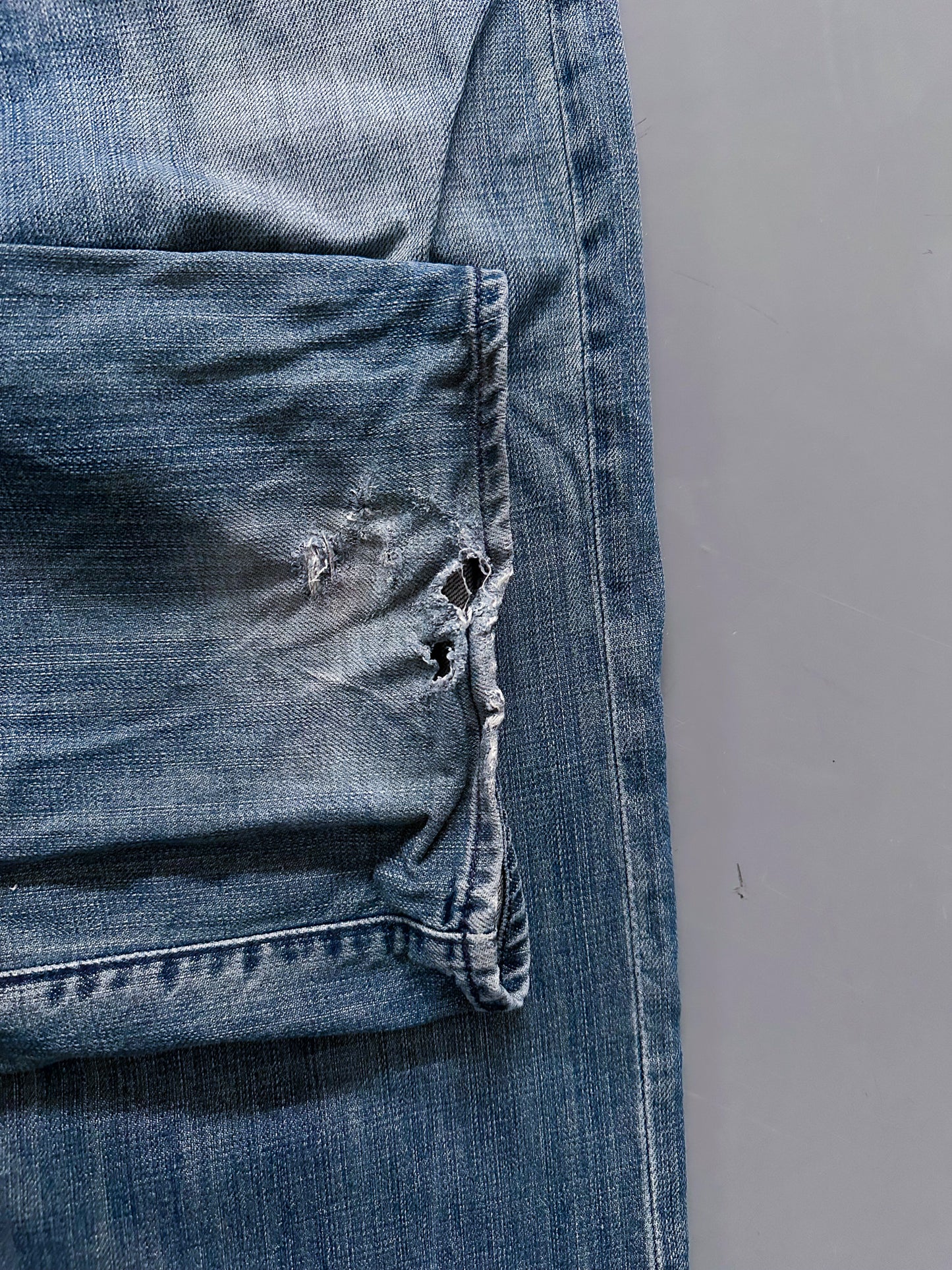 Vintage Y2K Straight-Fit Jeans | L