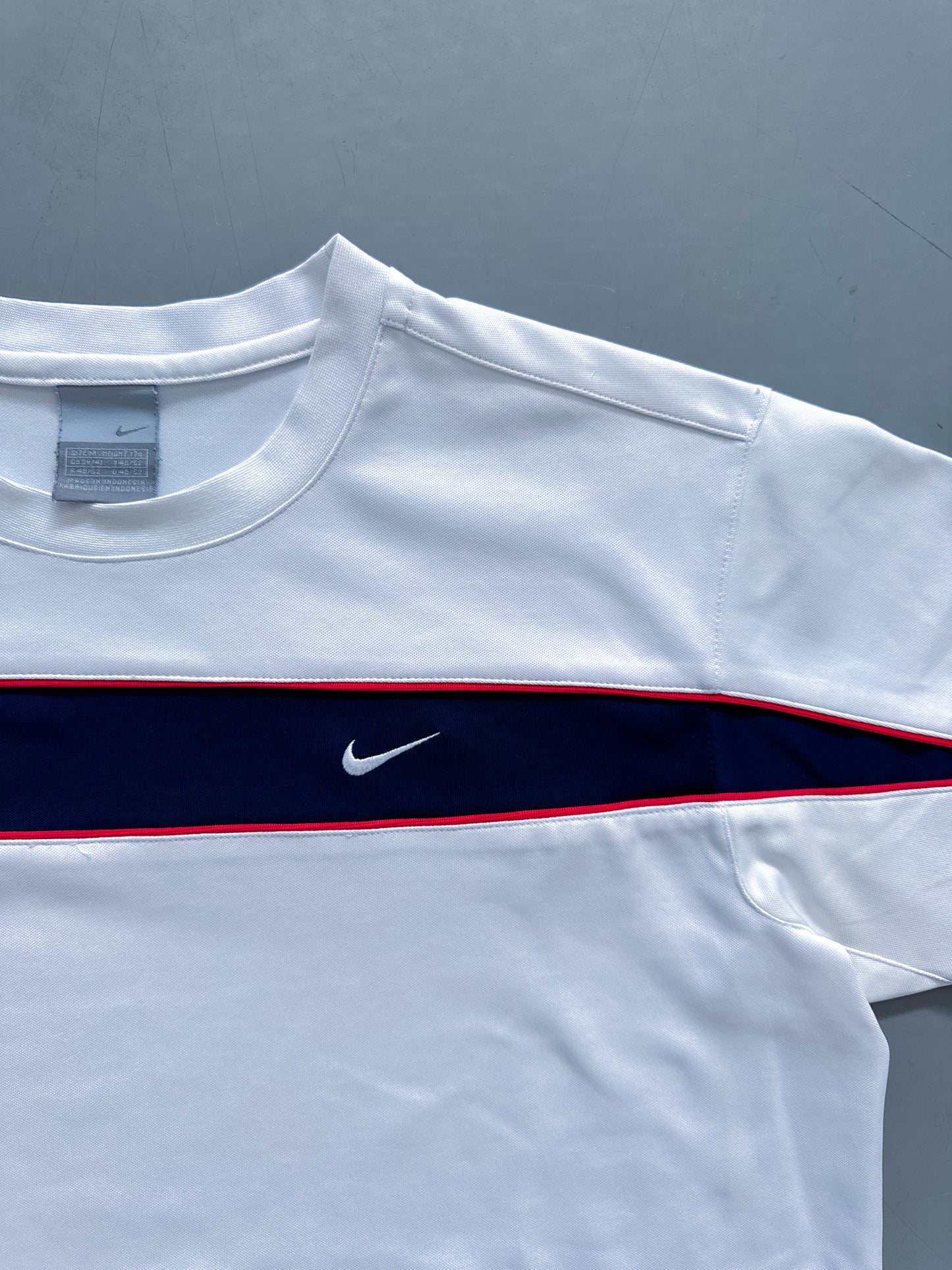 Vintage Nike T-Shirt | M