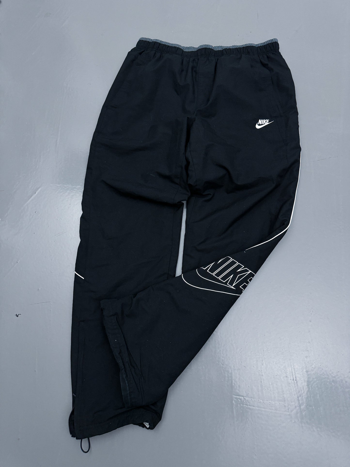 Nike Vintage Trackpants | L