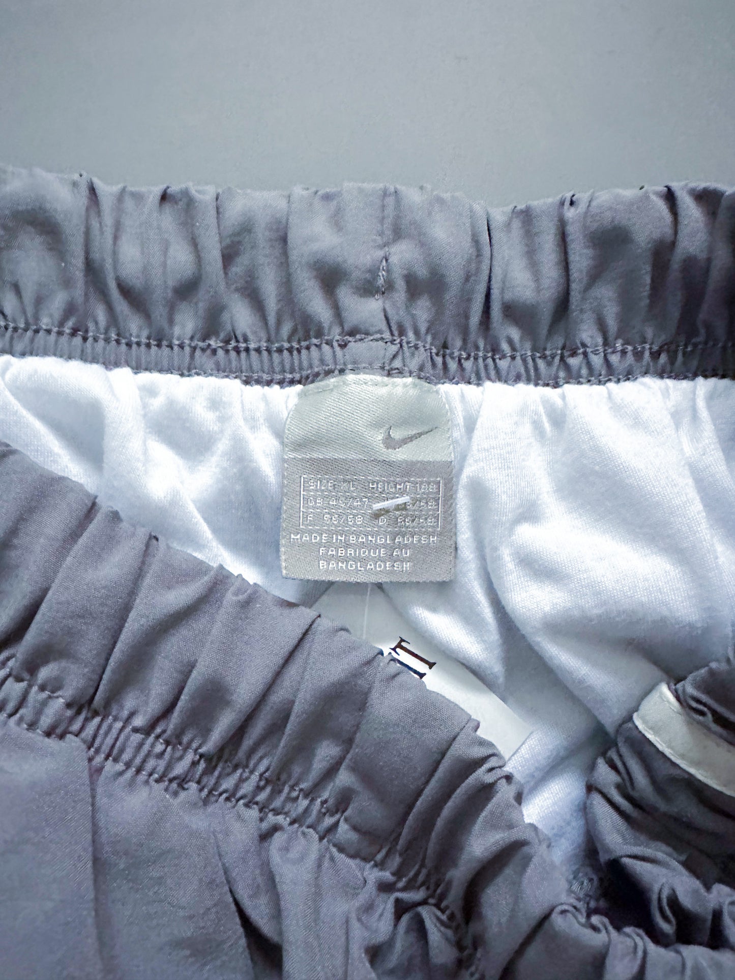 Nike Vintage Trackpants | L