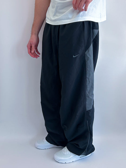 Nike Vintage Trackpants | M