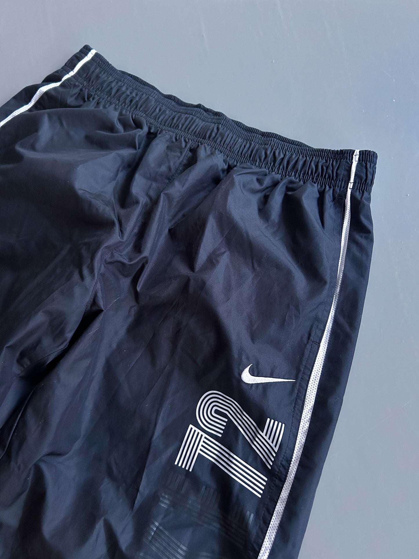Nike Vintage Trackpants | L