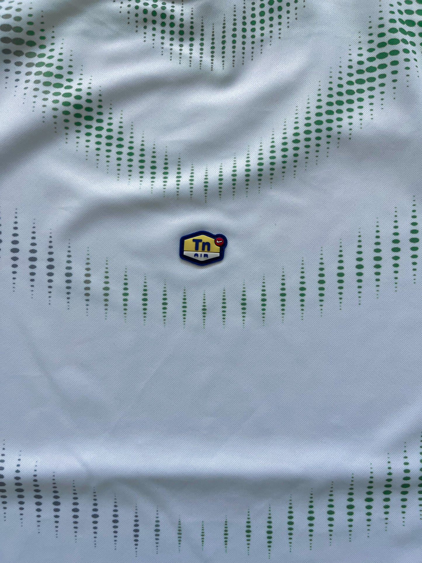 Nike Vintage *TN* Shirt | L