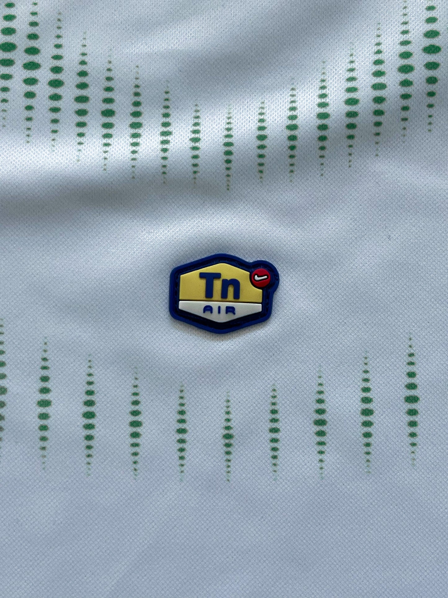 Nike Vintage *TN* Shirt | L