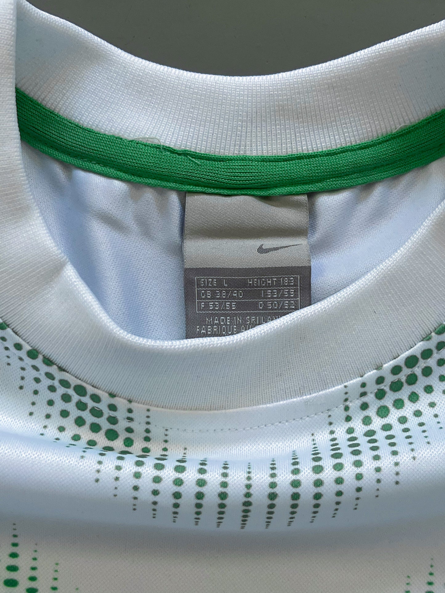 Nike Vintage *TN* Shirt | L