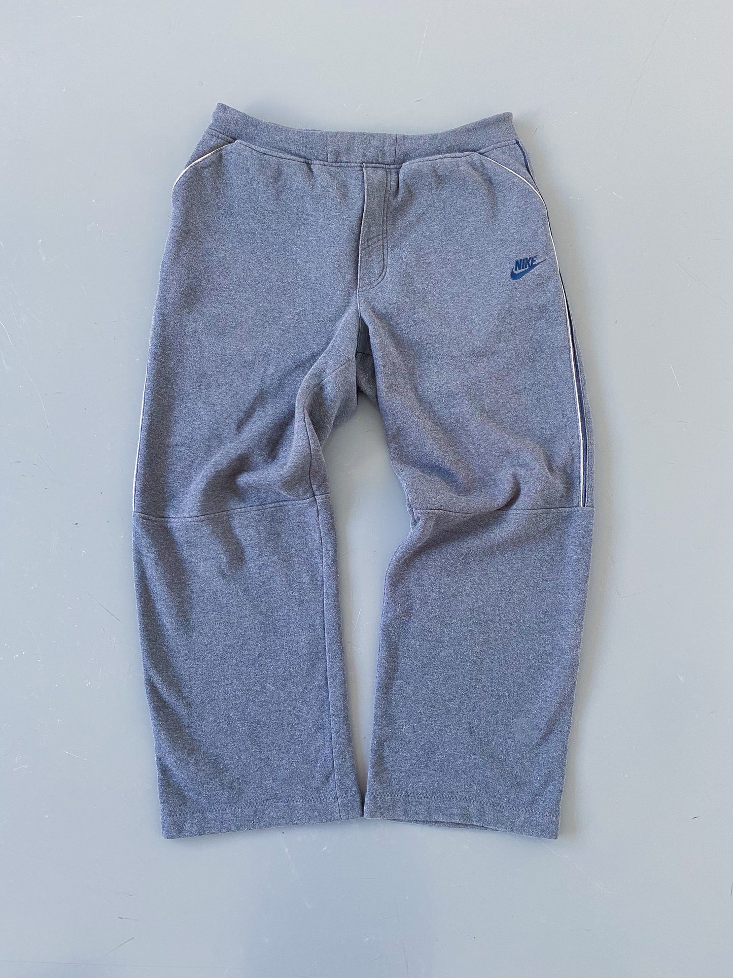 Nike Vintage Open Leg Sweatpants | M