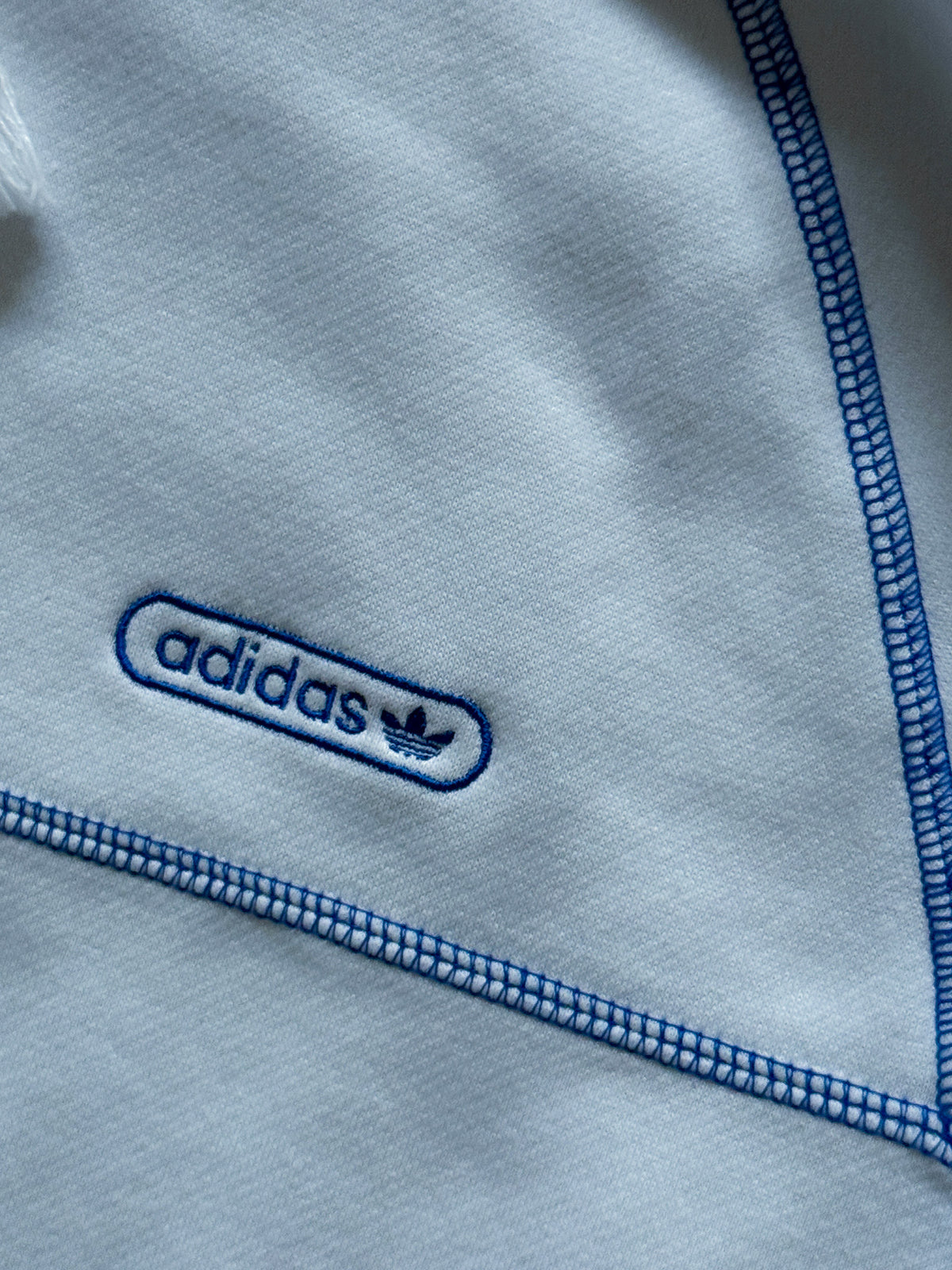 Adidas Vintage *CONTRAST STITCHING* Pullover | M