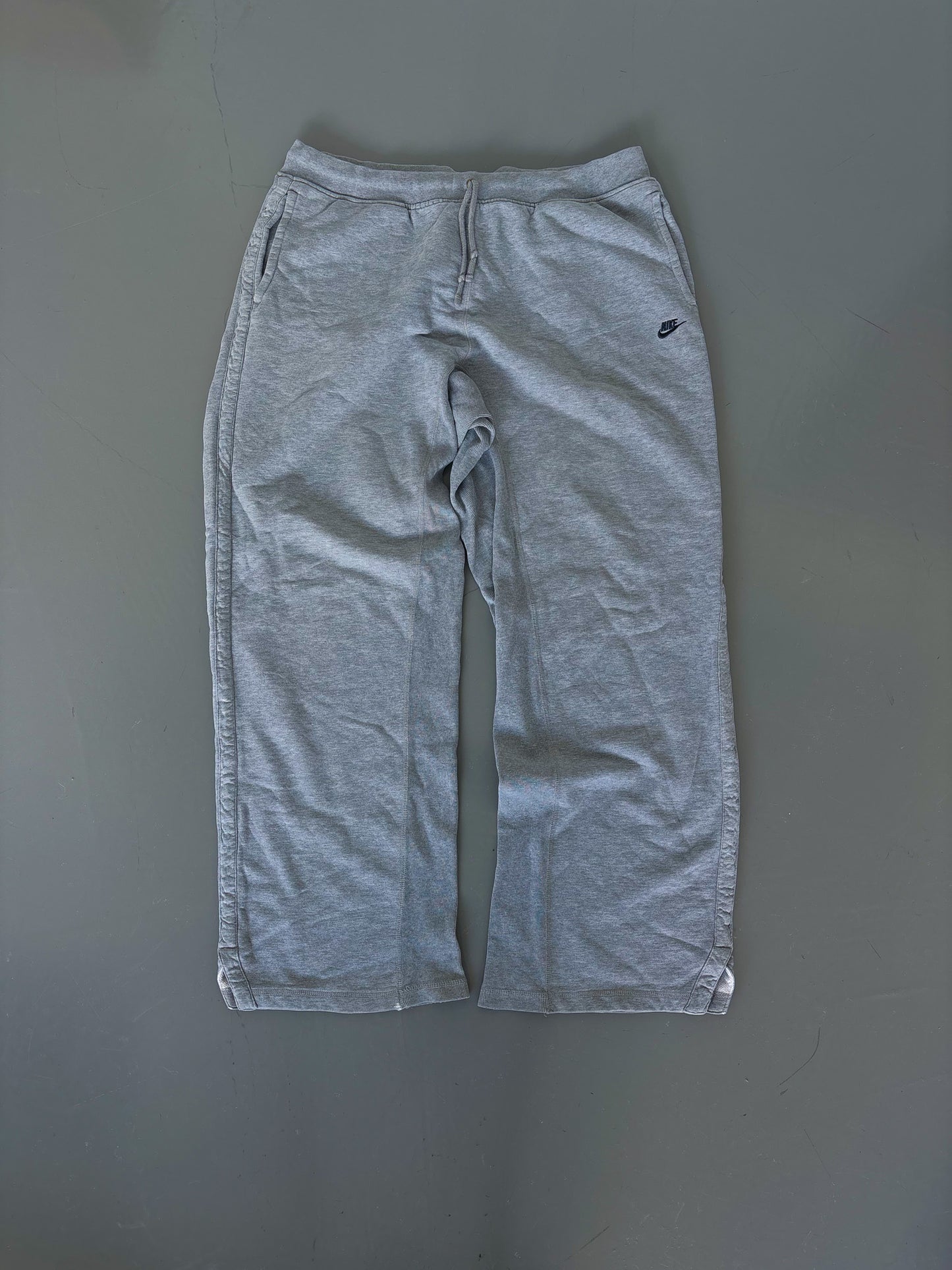 Nike Vintage Open Leg Sweatpants | L
