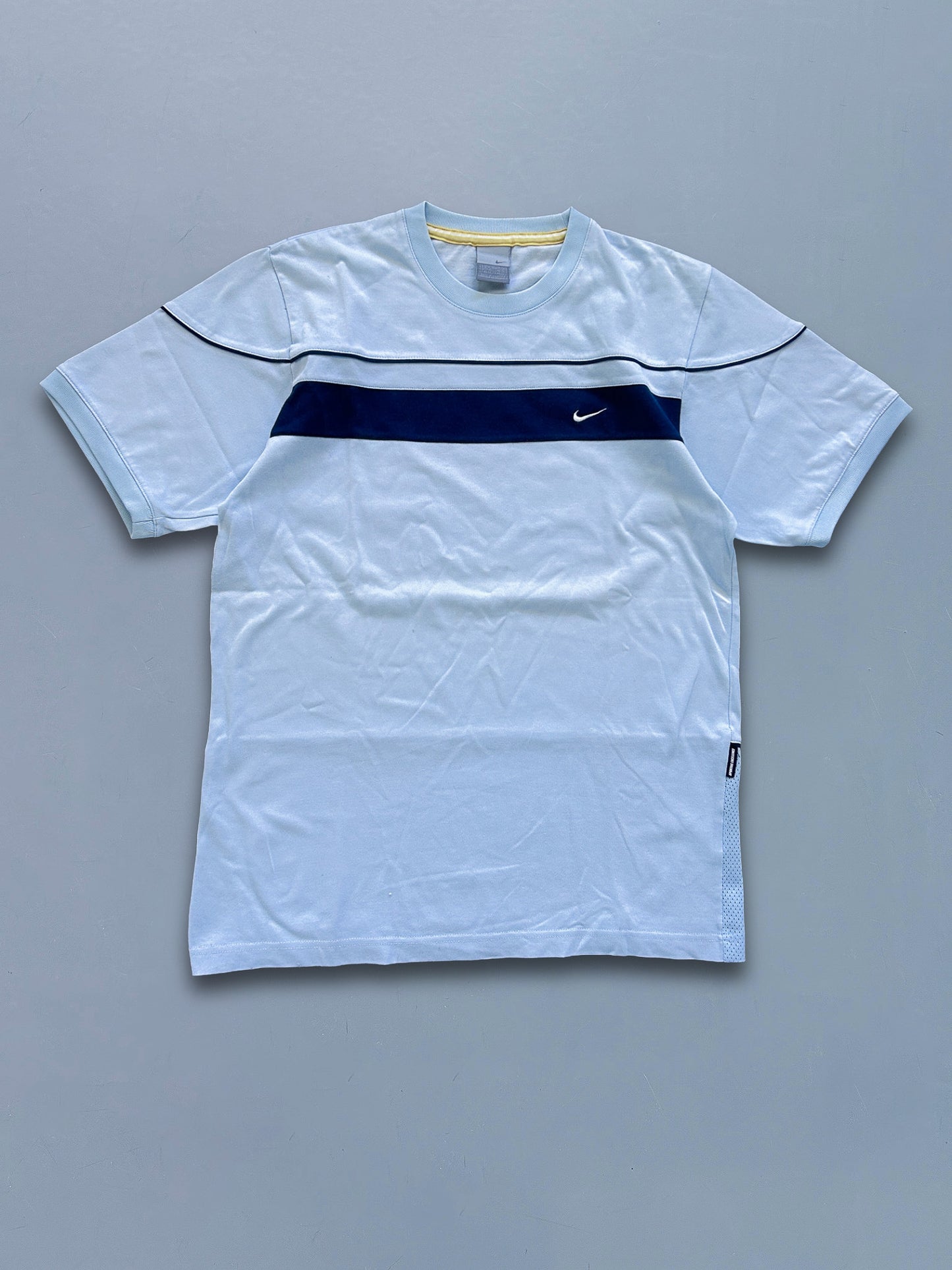 Vintage Nike *PREMIUM* T-Shirt | M