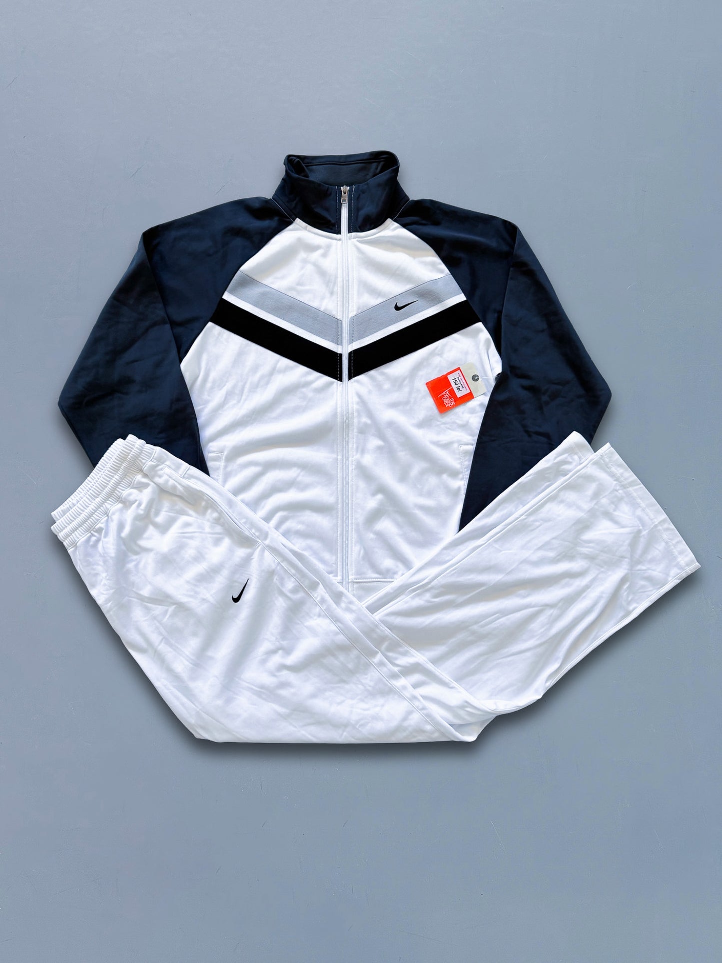 Nike Vintage *Deadstock* Tracksuit | S;M;L