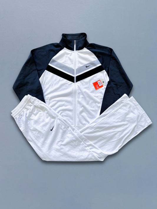 Nike Vintage *Deadstock* Tracksuit | S;M;L