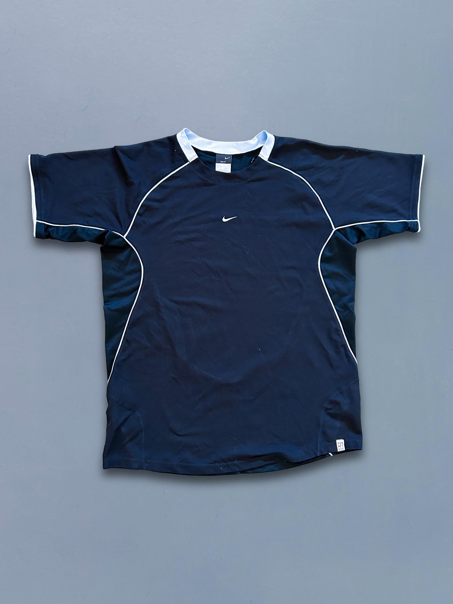 Nike Vintage *PREMIUM* Shirt | M