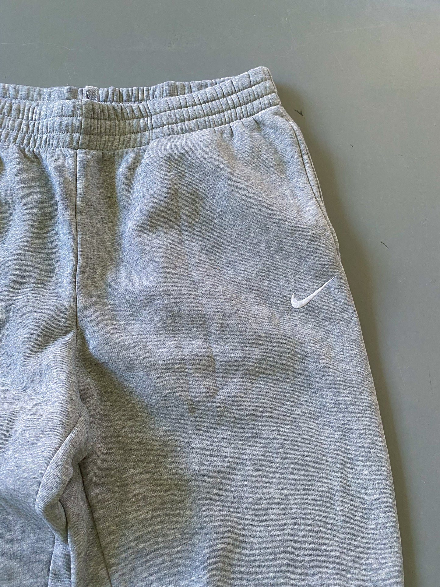 Nike Vintage Trackpants | L